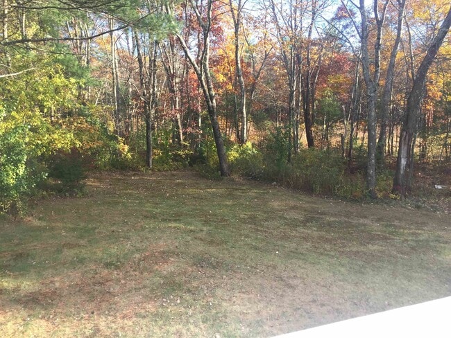 Building Photo - 27 Nesenkeag Dr