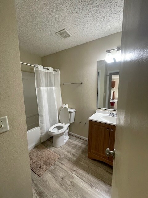 Building Photo - 736 Wynfield Cir