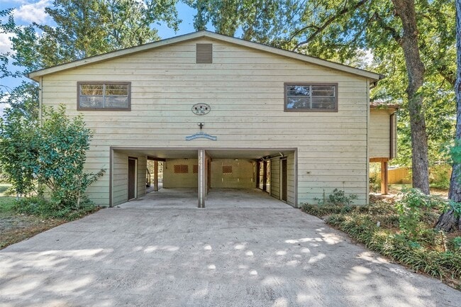 Building Photo - 124 Timbo Trail