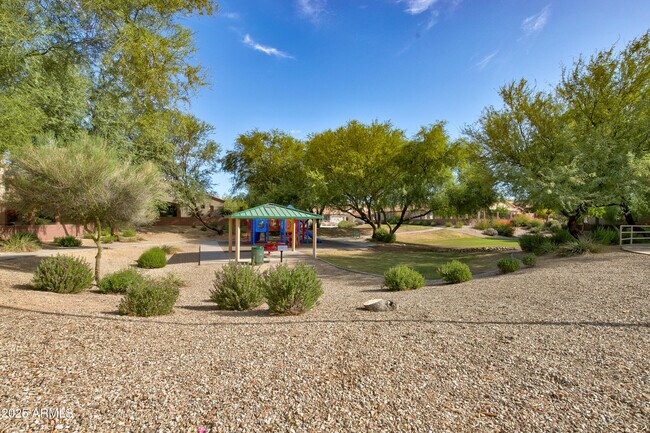 Building Photo - 2237 W Bonanza Ln