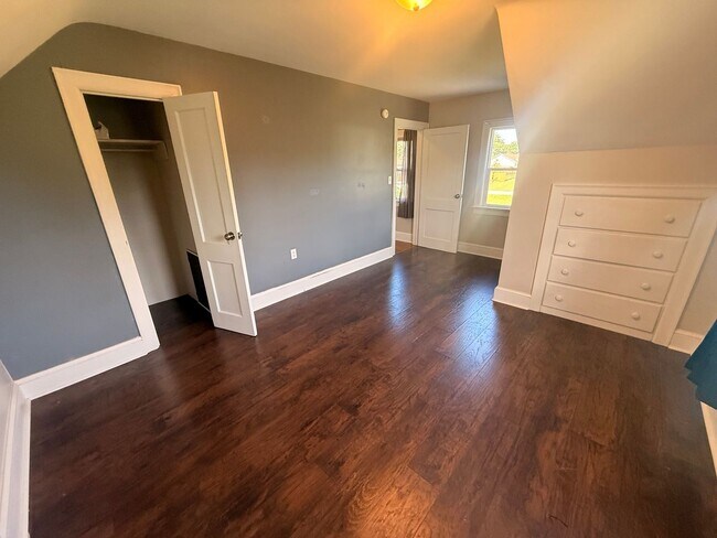 Building Photo - Christiansburg, 3 BR / 1.5 BA, Available for rent