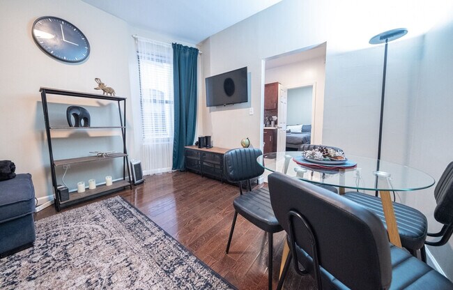 Building Photo - 5 W 101st St