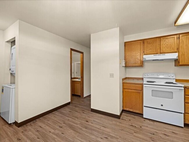 Building Photo - 400 S Morain St