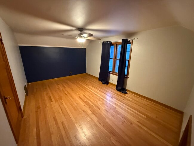 Building Photo - 1720 S 59th St