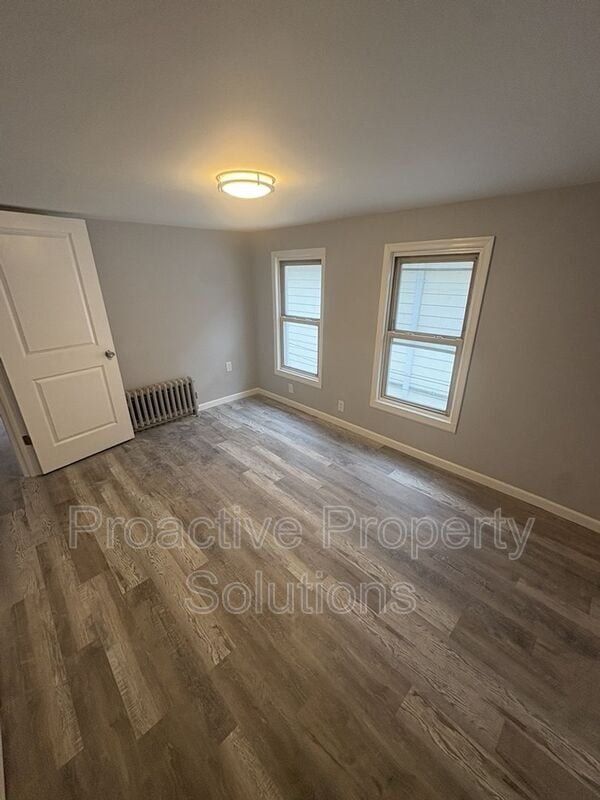 Building Photo - 461 Madison St