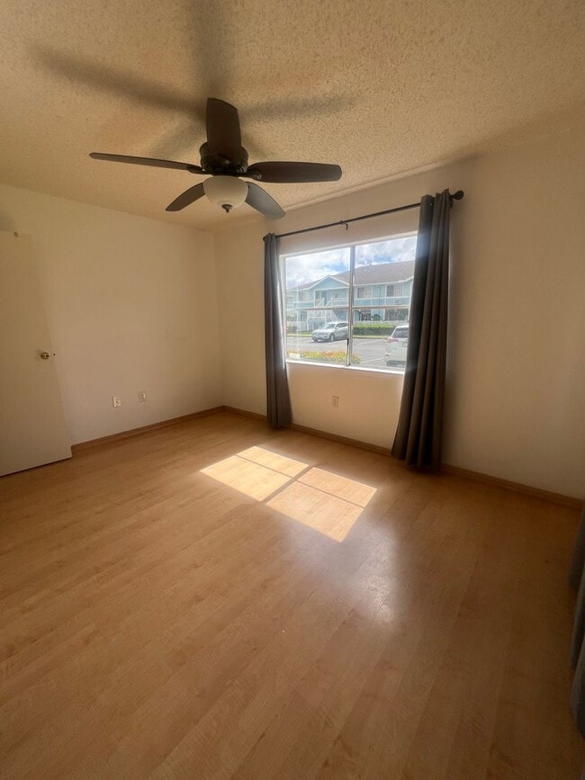 Building Photo - 1 Bed 1 Bath 2 Parking in Mililani
