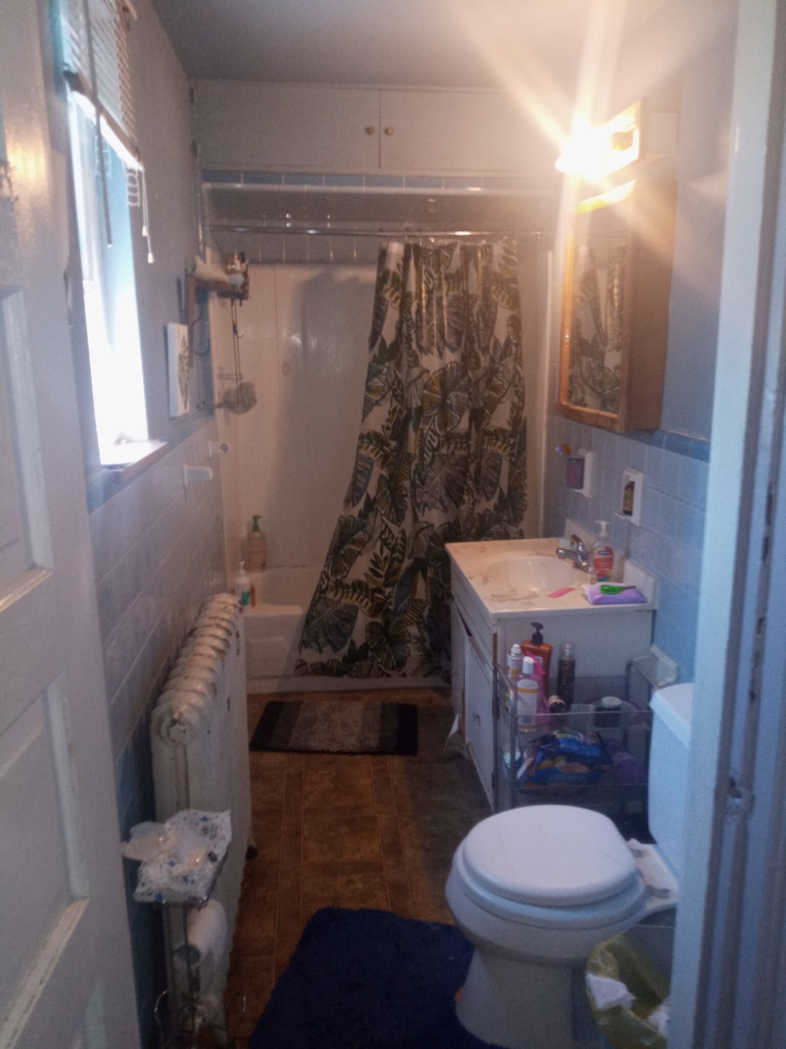 Full Tub Full Bathroom! - 1808 Brownsville Rd