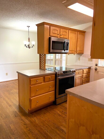 Building Photo - 223 Cambo Ter