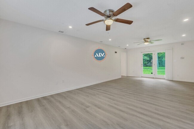 Building Photo - Rare opportunity minutes away from Savannah - Move In Today!