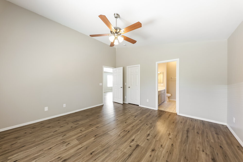 Building Photo - 1465 S 230th Dr