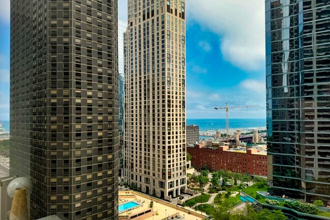 Building Photo - 400 E Ohio St