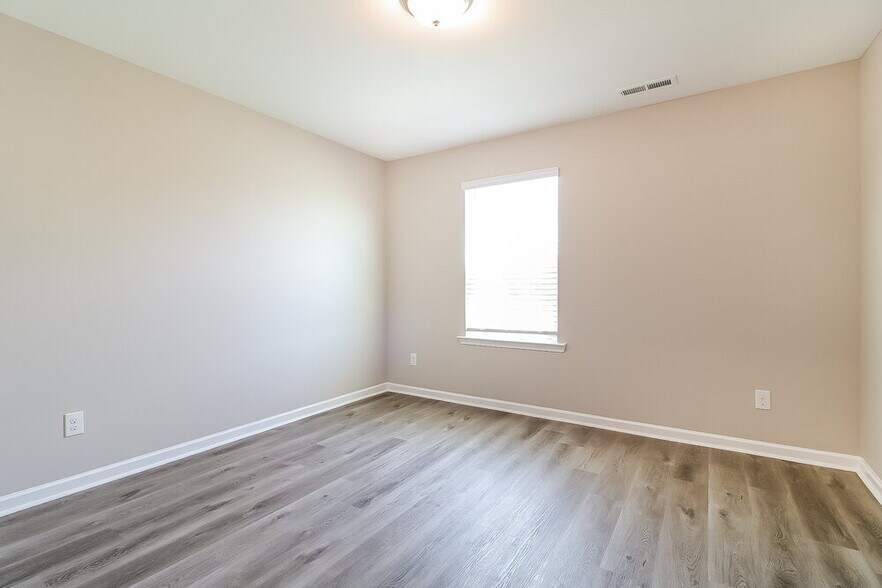 Building Photo - 231 Pilsen Dr