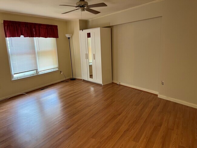 Loft bedroom - 11251 Silentwood Ln