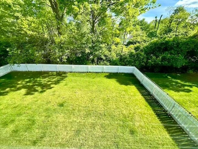 Building Photo - 473 Park Vista Dr