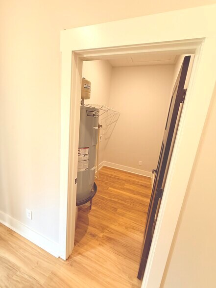 Building Photo - 1515 Jordan Rd