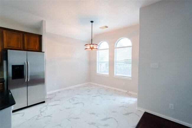 Building Photo - 14 W Archwyck Cir