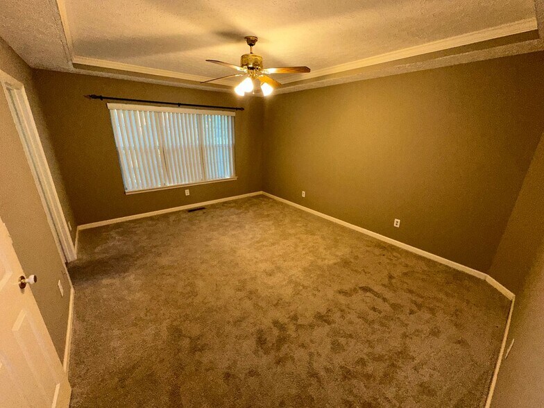 Building Photo - 1409 Aaronwood Dr