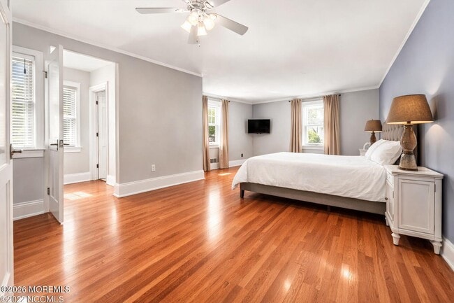 Building Photo - 400 Grassmere Avenue