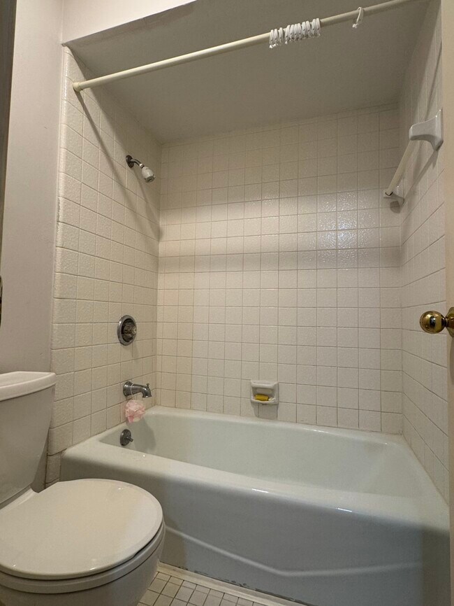 Building Photo - 5200 Weslayan St