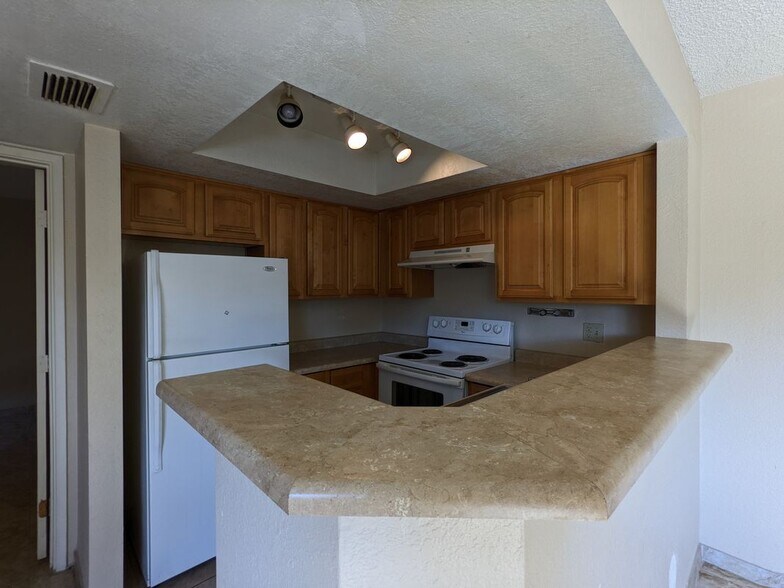 Building Photo - 3535 W Tierra Buena Ln