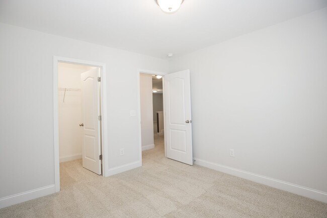 Building Photo - Charming 4 Bedroom Rental Home with Spacious Layout in Carthage, NC!
