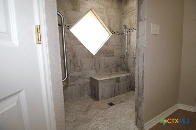 Building Photo - 603 Mustang Trail