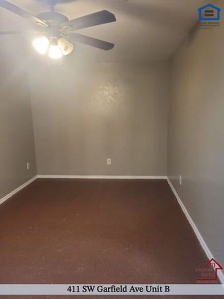 Building Photo - 411 SW Garfield Ave