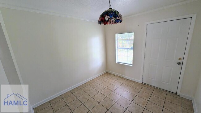 Building Photo - 179 Cherokee Cir