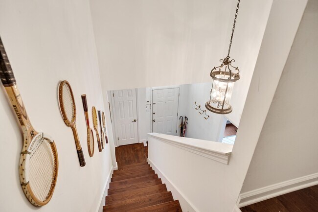 Building Photo - 1707 Belvedere Ct