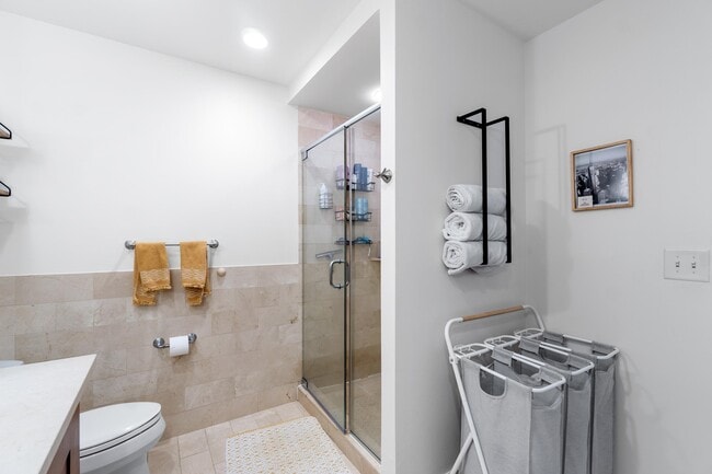 Building Photo - 1025 MAXWELL Ln