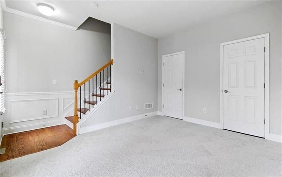 Building Photo - 217 16th St NW