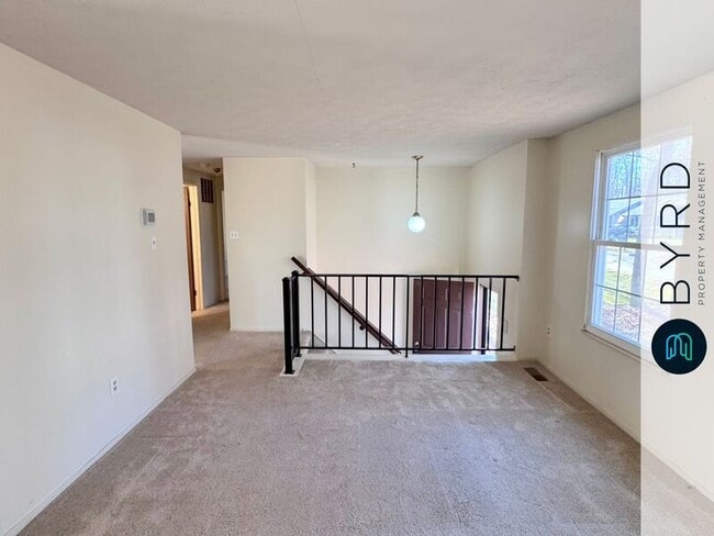 Building Photo - 2411 Carriage Creek Rd