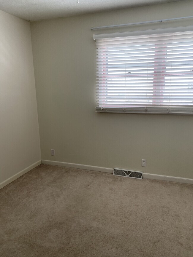 Building Photo - 14706 Harvey Oaks Ave