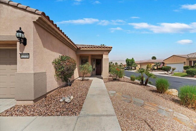 Building Photo - 81916 Avenida Del Toro