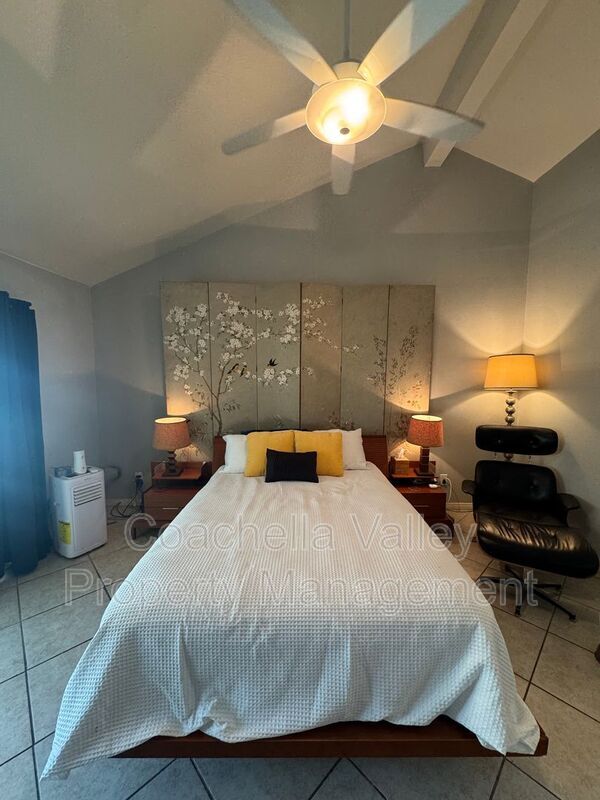 Building Photo - 43584 Via Magellan Dr