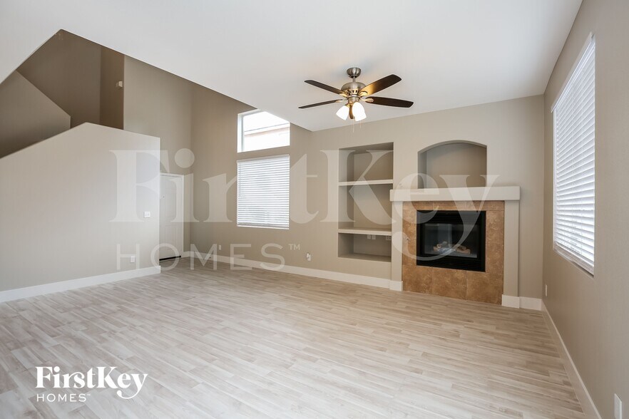 Building Photo - 8905 W Tumblewood Ave