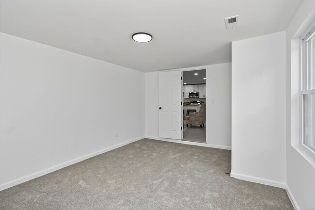 Building Photo - 13648 Track Ln