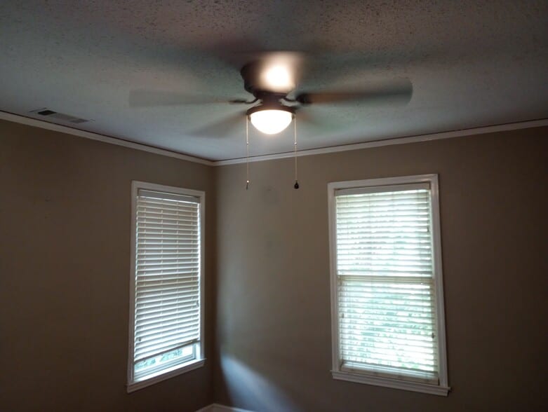 3rd Bedroom fan - 579 High Point Ter