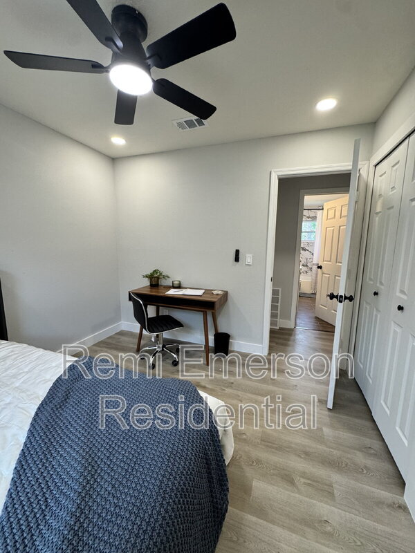 Building Photo - 14120 Rutgers Ave
