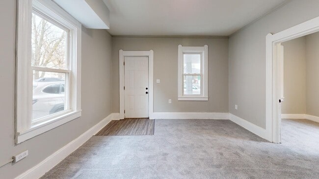 Building Photo - Old Brooklyn Area - 3 Bedroom Single Famil...