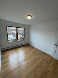 Building Photo - 307 9th St
