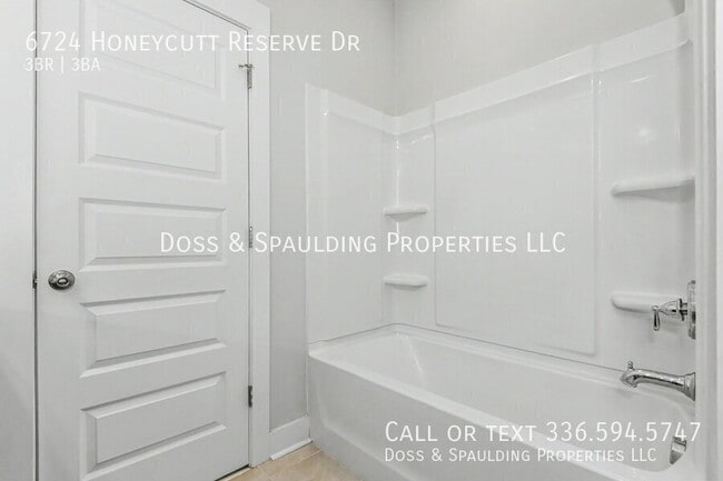 Building Photo - 6724 Honeycutt Reserve Dr
