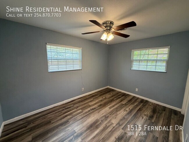 Building Photo - 1515 Ferndale Dr