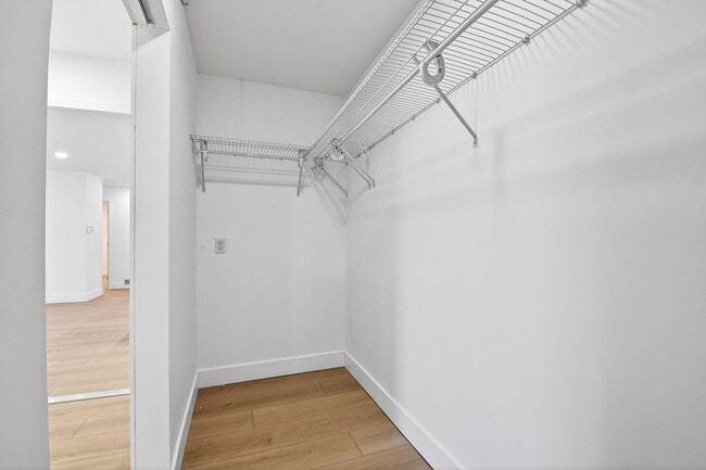 Building Photo - 4896 Neros Dr