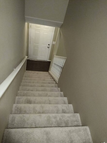 4-2b2b - 16049 SE Caruthers St