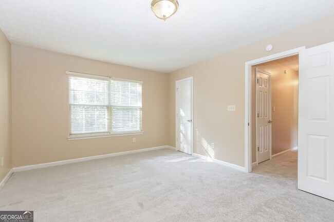 Building Photo - 1877 Brandy Ln SE