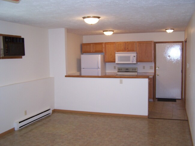 Building Photo - 3969 Eagle Dr