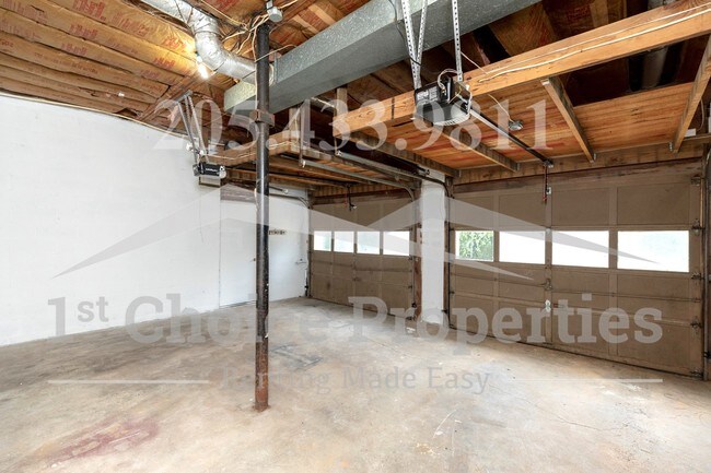 Building Photo - 1620 5th Pl NW