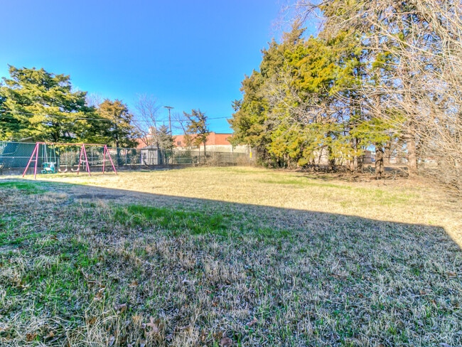 Building Photo - 2809 NW 47th St