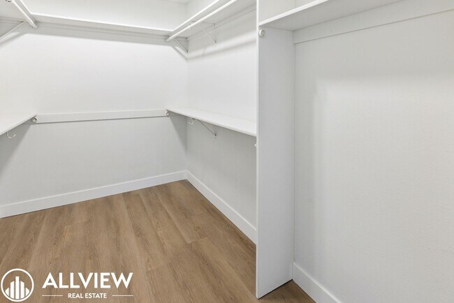 Building Photo - Recently Renovated Two-Story Home in Jasmi...